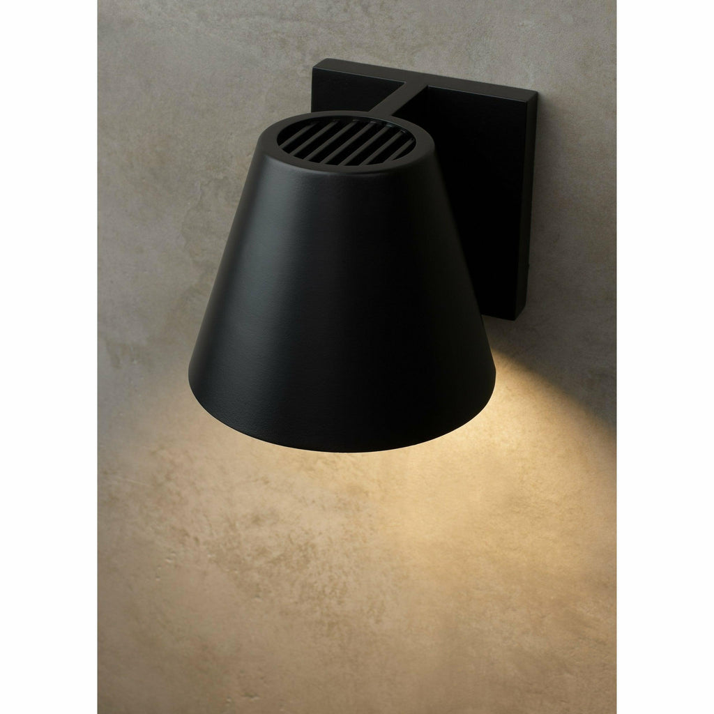 Bowman Outdoor Wall Sconce | Outdoor Wall Lights | Visual Comfort Modern - Light House Co.