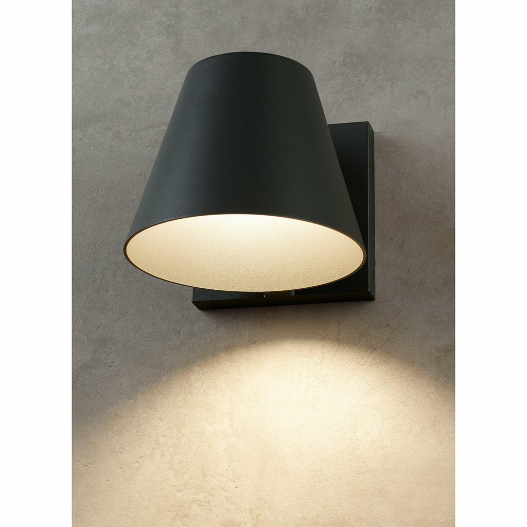 Bowman Outdoor Wall Sconce | Outdoor Wall Lights | Visual Comfort Modern - Light House Co.